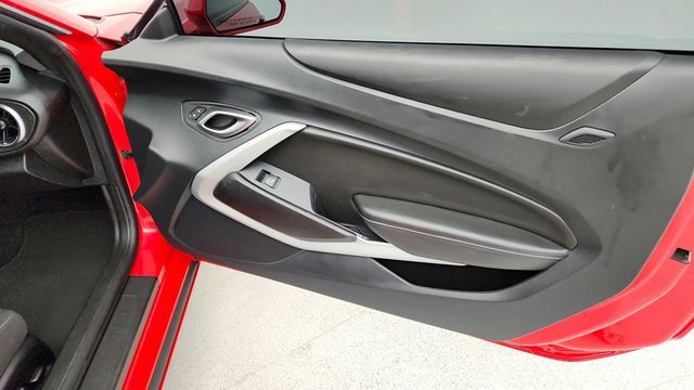 2024 Chevrolet Camaro 2dr Coupe 1LT - 22945305 - 25