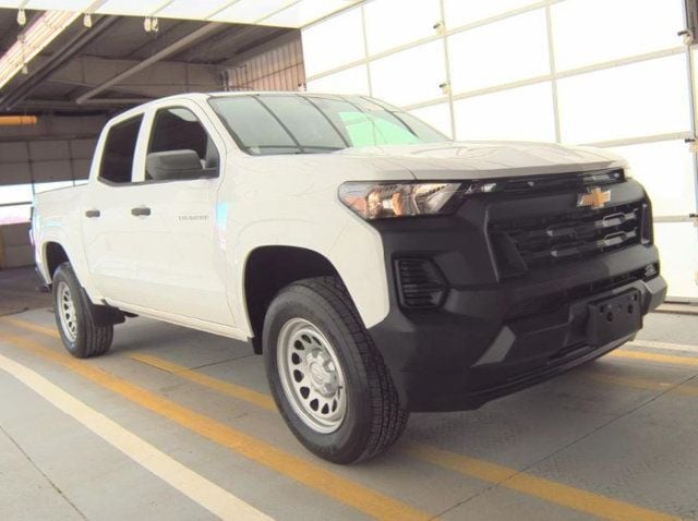 2024 Chevrolet Colorado 2WD Crew Cab WT - 22984229 - 1