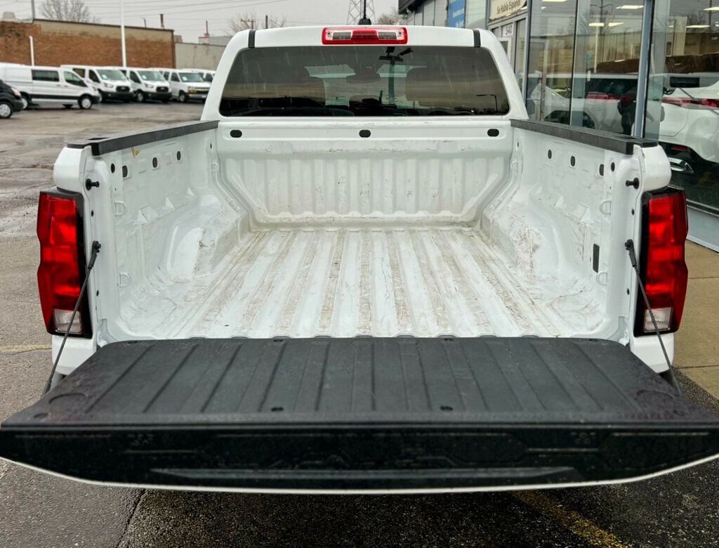 2024 Chevrolet Colorado 2WD Crew Cab WT - 22984229 - 5