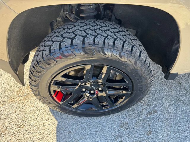 2024 Chevrolet Colorado 4WD Crew Cab WT - 22983186 - 25