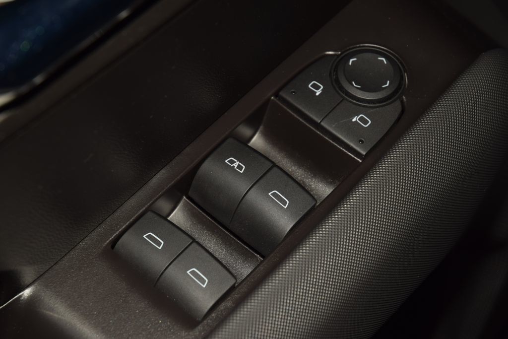 2024 Chevrolet Colorado 4WD Crew Cab Z71 - 23016714 - 39