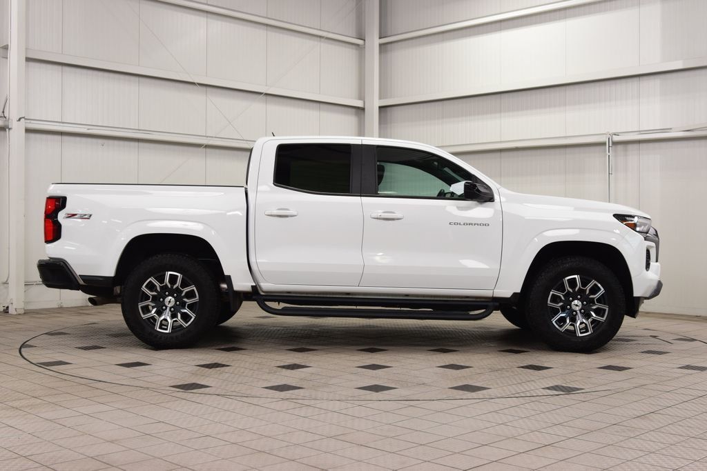 2024 Chevrolet Colorado 4WD Crew Cab Z71 - 23022175 - 8