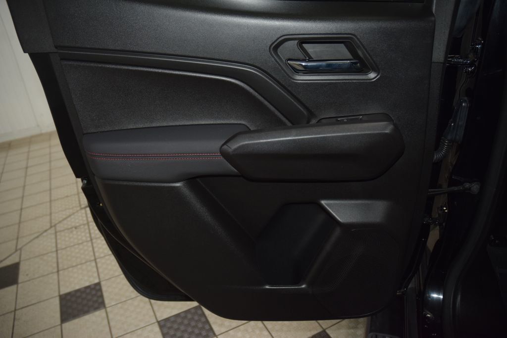 2024 Chevrolet Colorado 4WD Crew Cab Z71 - 23043655 - 45