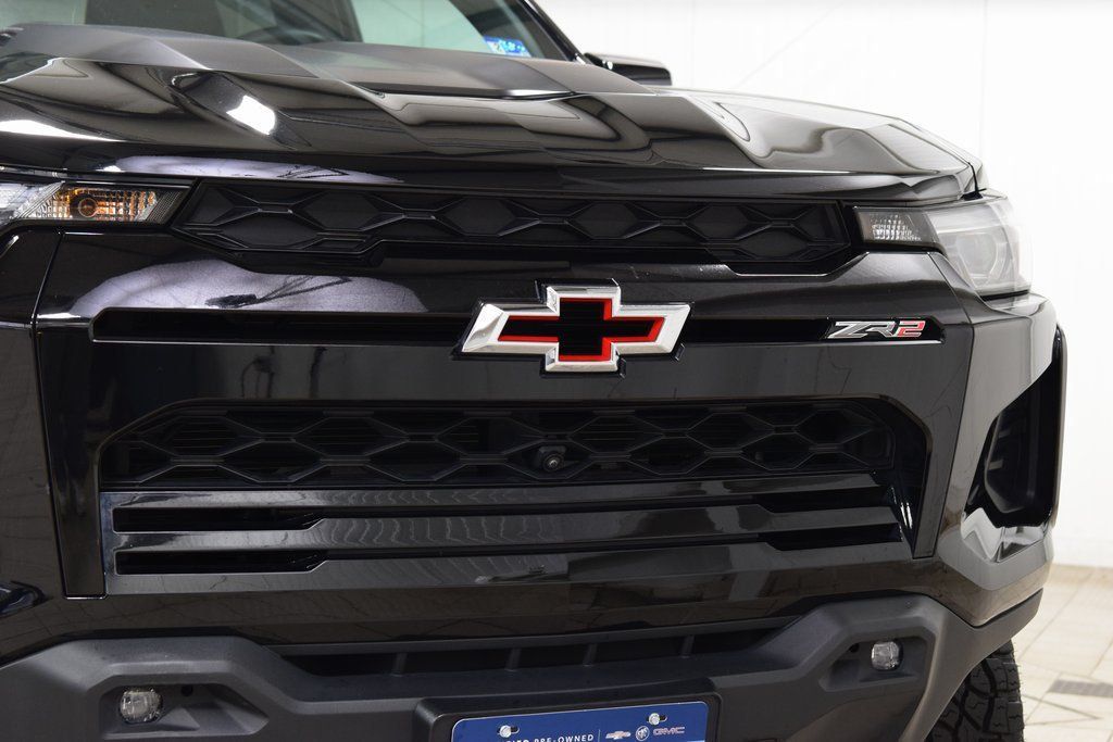 2024 Chevrolet Colorado 4WD Crew Cab ZR2 - 22986159 - 10