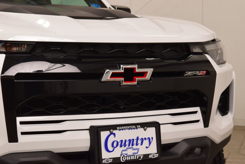 2024 Chevrolet Colorado 4WD Crew Cab ZR2 - 23073553 - 10