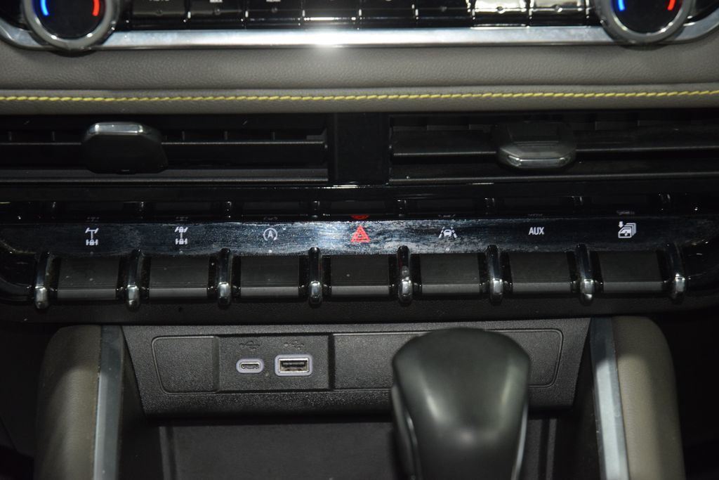 2024 Chevrolet Colorado 4WD Crew Cab ZR2 - 23073553 - 35