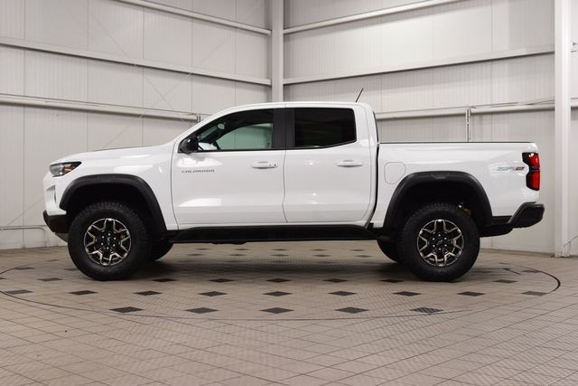 2024 Chevrolet Colorado 4WD Crew Cab ZR2 - 23073553 - 3