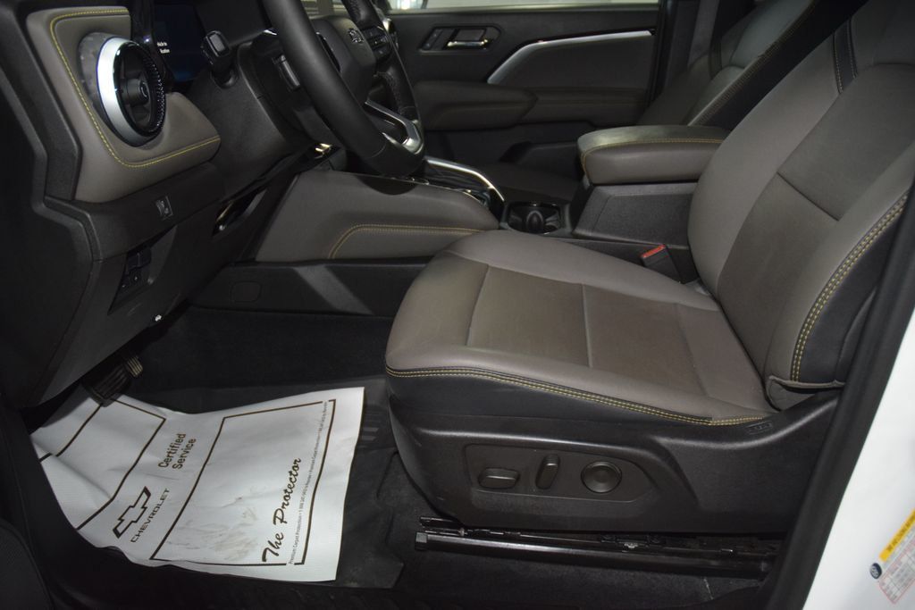 2024 Chevrolet Colorado 4WD Crew Cab ZR2 - 23073553 - 42