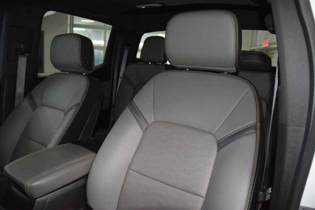 2024 Chevrolet Colorado 4WD Crew Cab ZR2 - 23073553 - 44