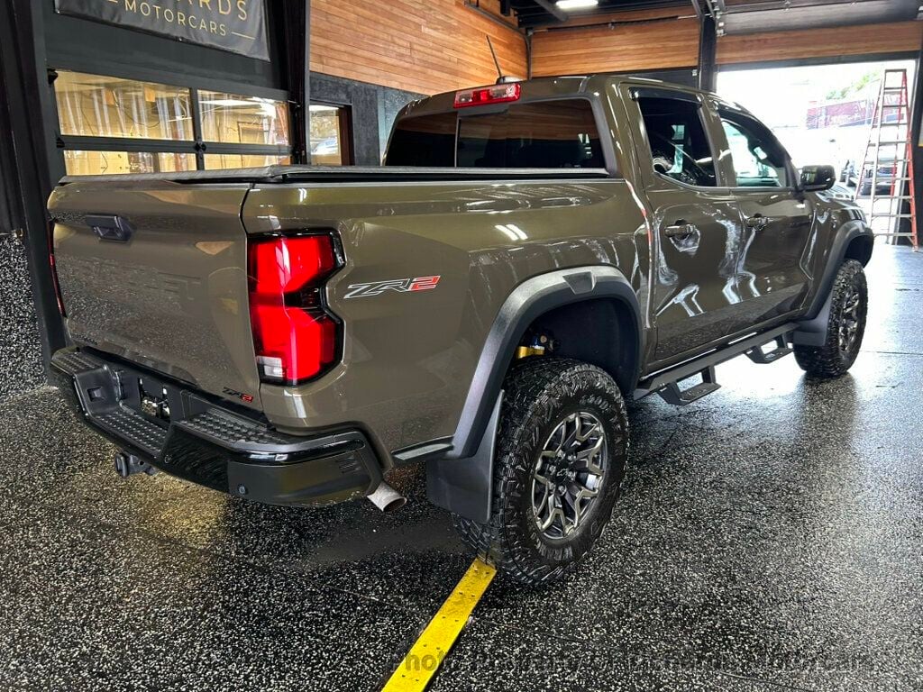 2024 Chevrolet Colorado 4WD Crew Cab ZR2 - 23060200 - 1