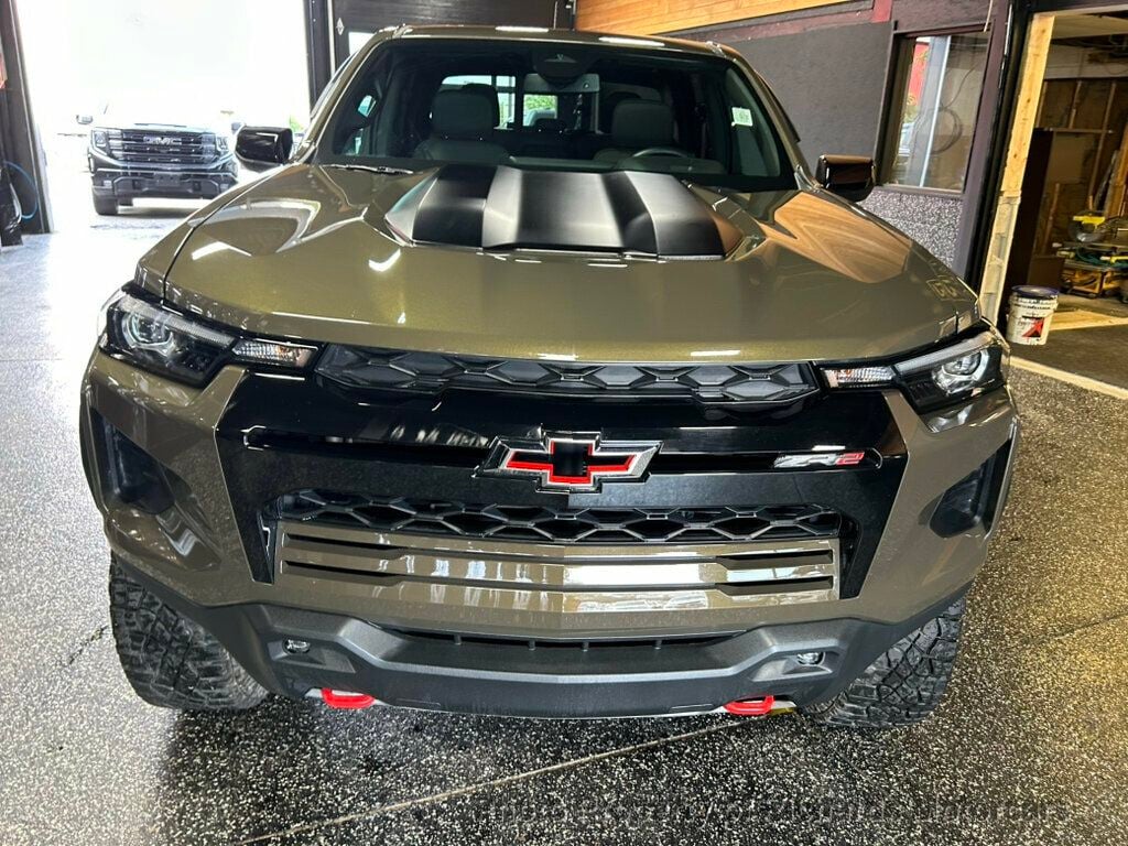 2024 Chevrolet Colorado 4WD Crew Cab ZR2 - 23060200 - 6