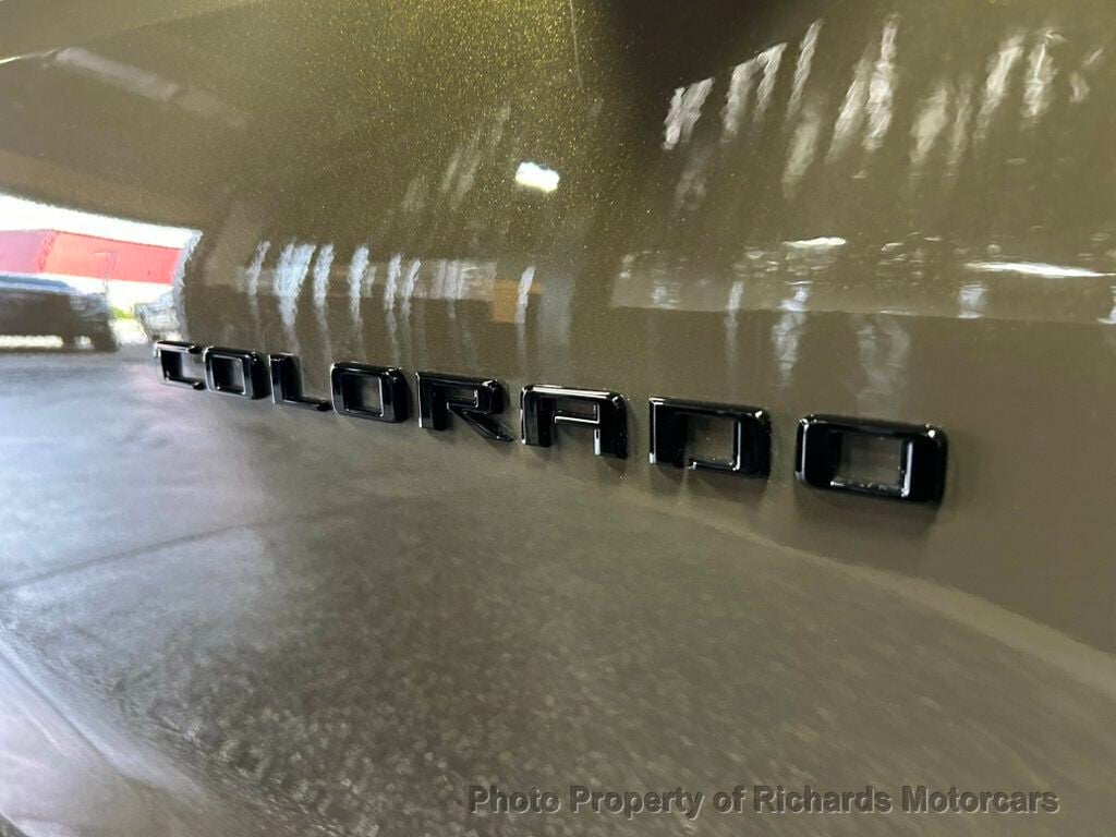 2024 Chevrolet Colorado 4WD Crew Cab ZR2 - 23060200 - 8