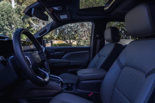 2024 Chevrolet Colorado 4WD Crew Cab ZR2 - 22988502 - 13