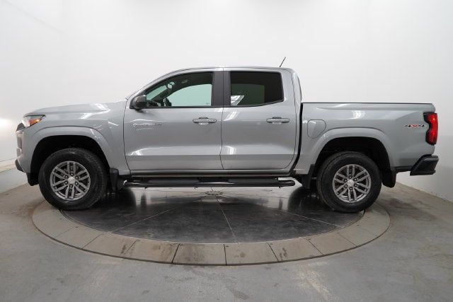 2024 Chevrolet Colorado LT - 23090860 - 3