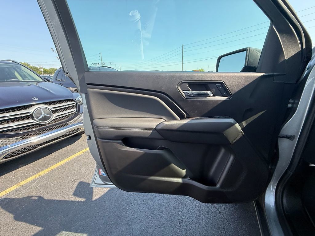 2024 Chevrolet Colorado LT - 23064370 - 13