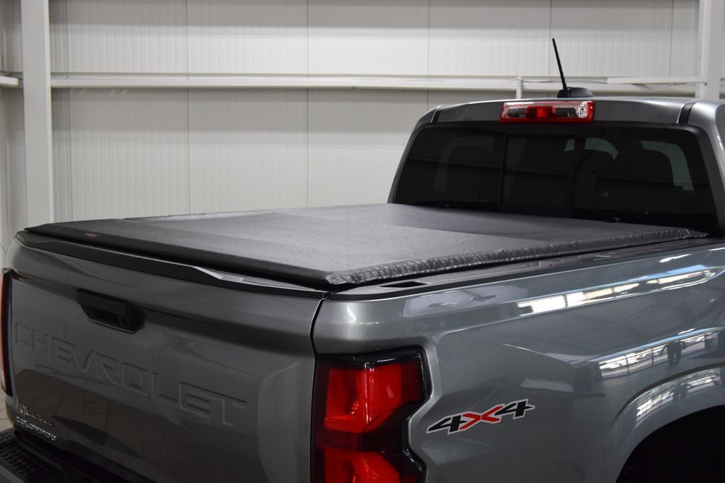 2024 Chevrolet Colorado LT - 23064370 - 26