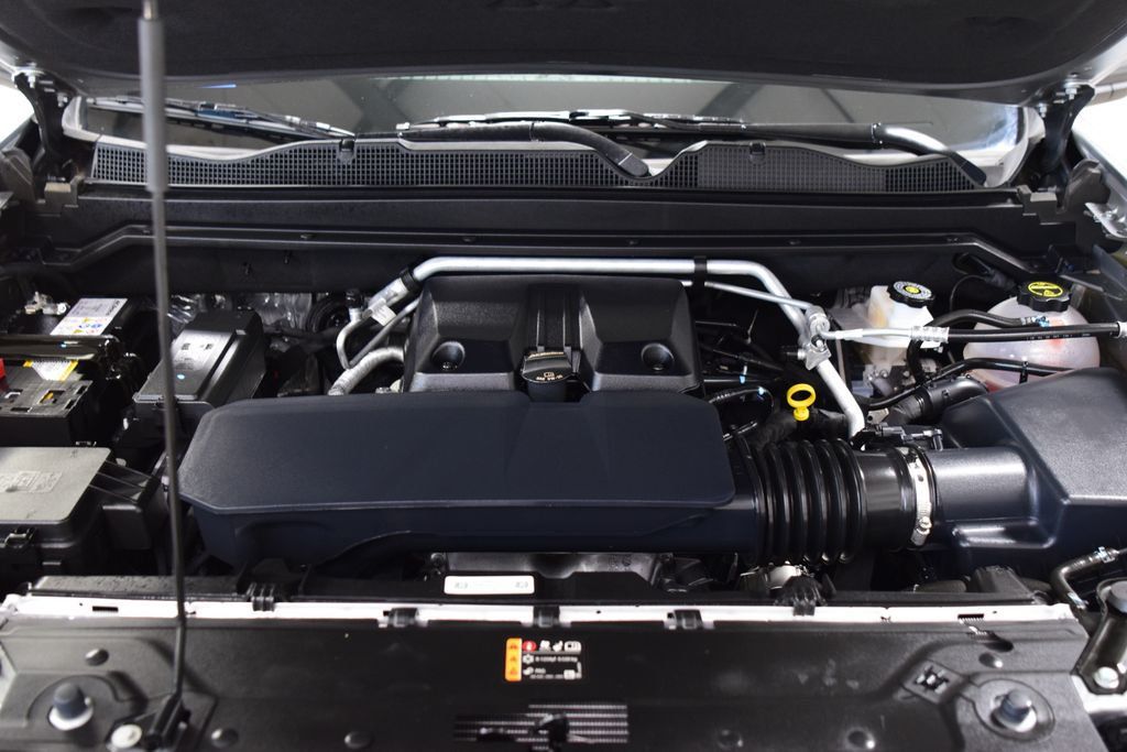 2024 Chevrolet Colorado LT - 23064370 - 30