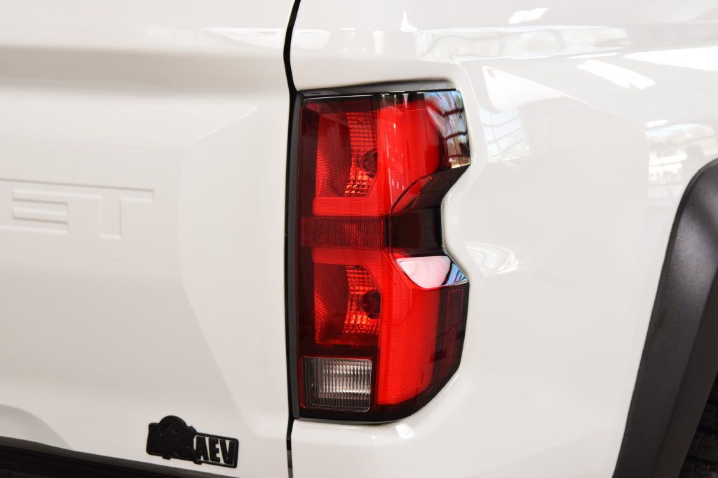 2024 Chevrolet Colorado ZR2 Bison - 23094052 - 16