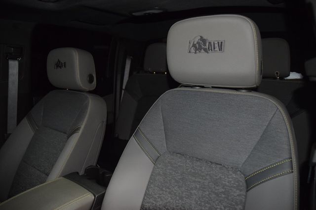 2024 Chevrolet Colorado ZR2 Bison - 23094052 - 39