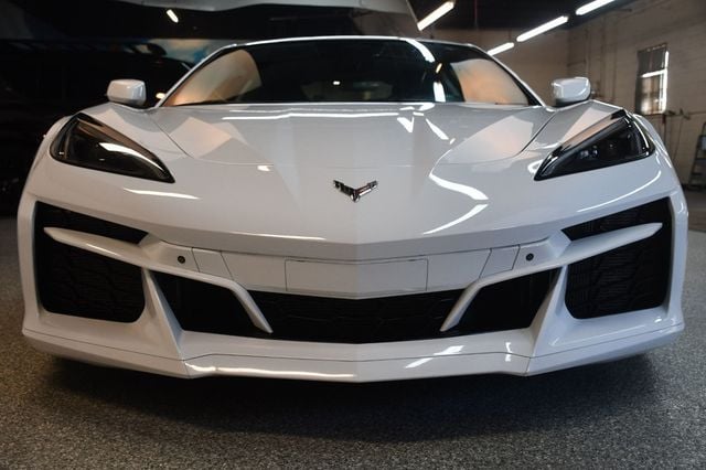 2024 Chevrolet Corvette 2dr E-Ray Coupe w/3LZ - 23089239 - 8