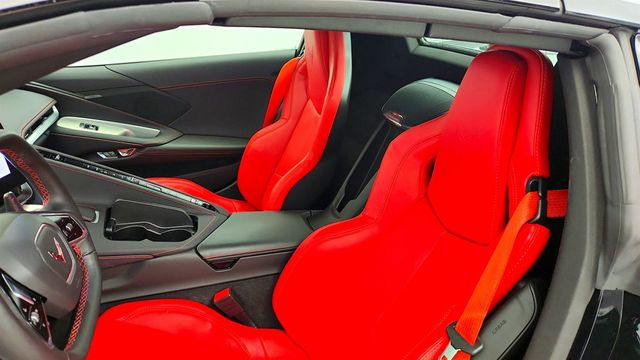 2024 Chevrolet Corvette 2dr Stingray Convertible w/1LT, Perf. Exhaust & Upgraded Wheels - 23003335 - 21