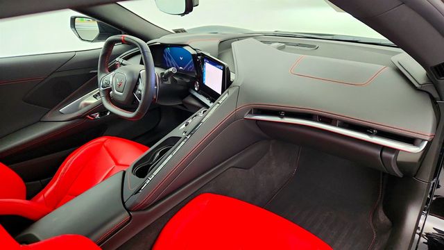 2024 Chevrolet Corvette 2dr Stingray Convertible w/1LT, Perf. Exhaust & Upgraded Wheels - 23003335 - 24