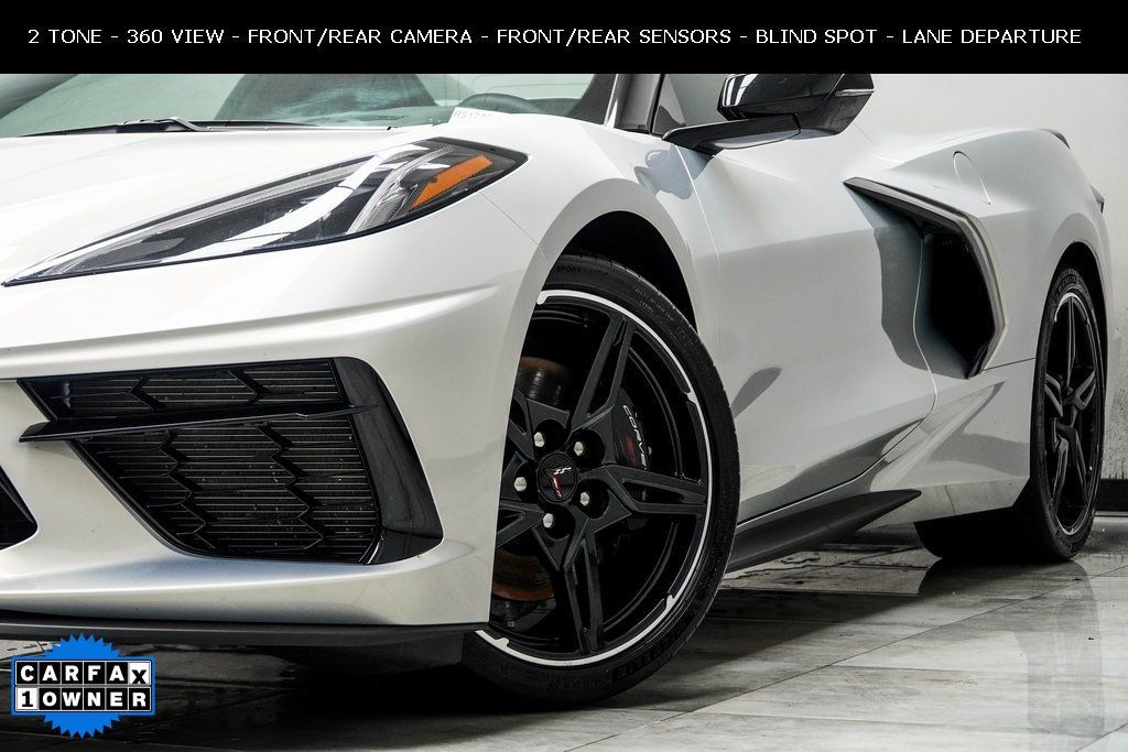 2024 Chevrolet Corvette Stingray Convertible 3LT photo 2