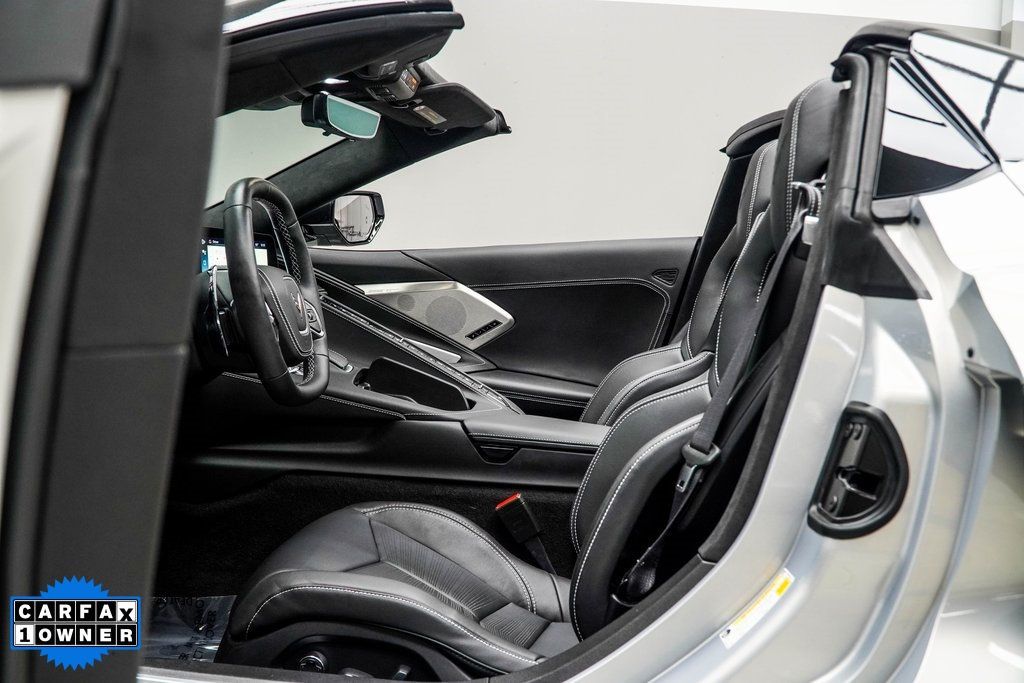 2024 Chevrolet Corvette Stingray Convertible 3LT photo 32