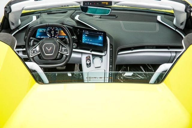 2024 Chevrolet Corvette 2dr Stingray Convertible w/3LT - 23070319 - 25