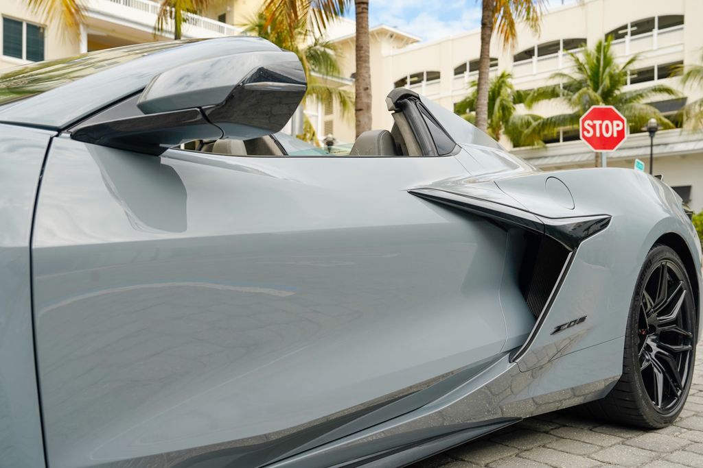 2024 Chevrolet Corvette 2dr Z06 Convertible w/3LZ - 22983455 - 10