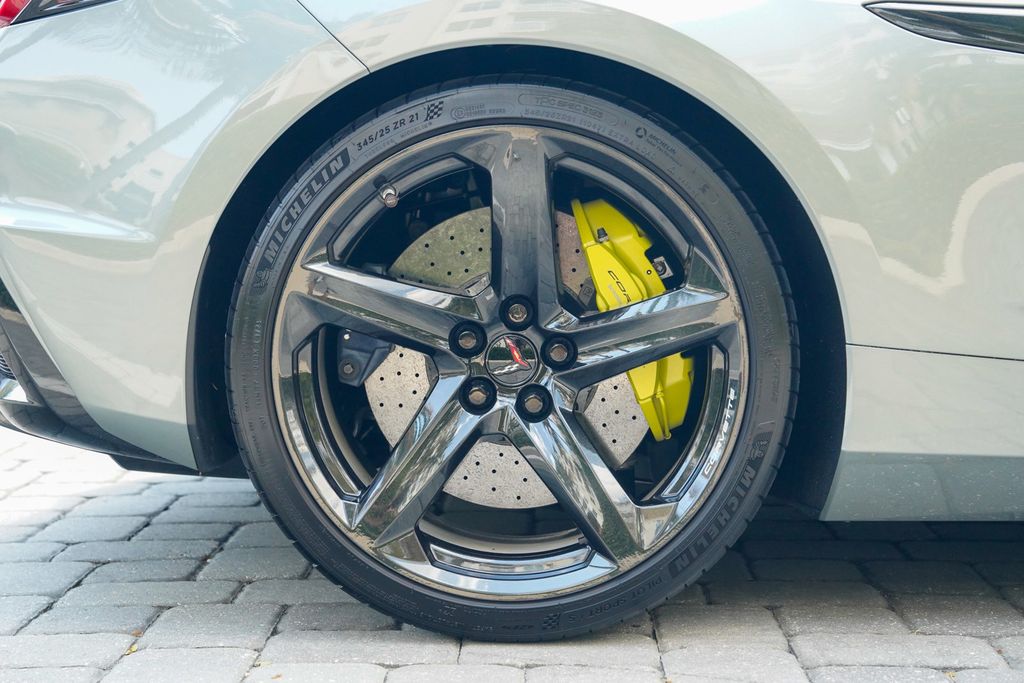 2024 Chevrolet Corvette 2dr Z06 Convertible w/3LZ - 22984703 - 31