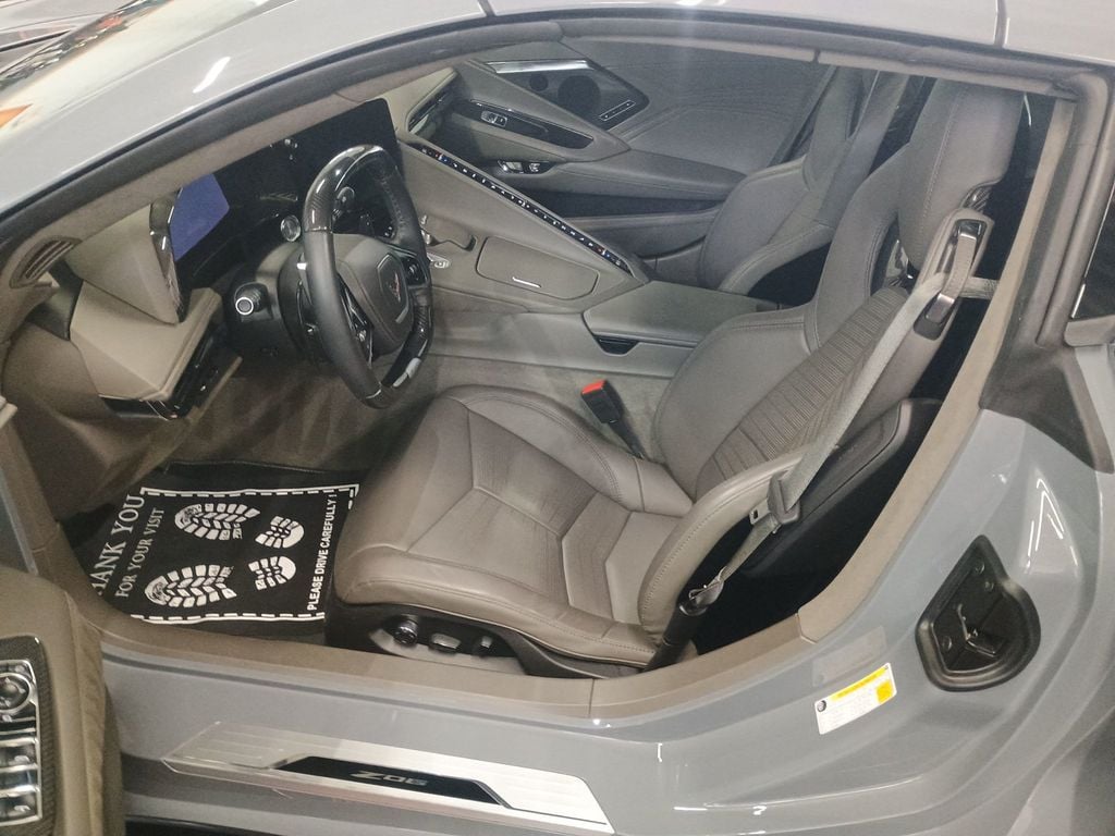 2024 Chevrolet Corvette 2dr Z06 Convertible w/3LZ Clean Carfax Florida Car - 22972038 - 14