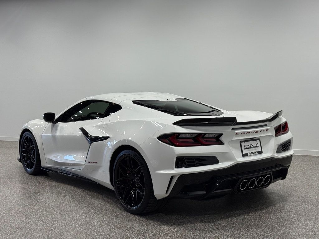 2024 Chevrolet Corvette 2dr Z06 Coupe w/3LZ - 23047154 - 33