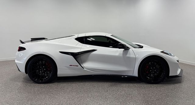2024 Chevrolet Corvette 2dr Z06 Coupe w/3LZ - 23047154 - 44