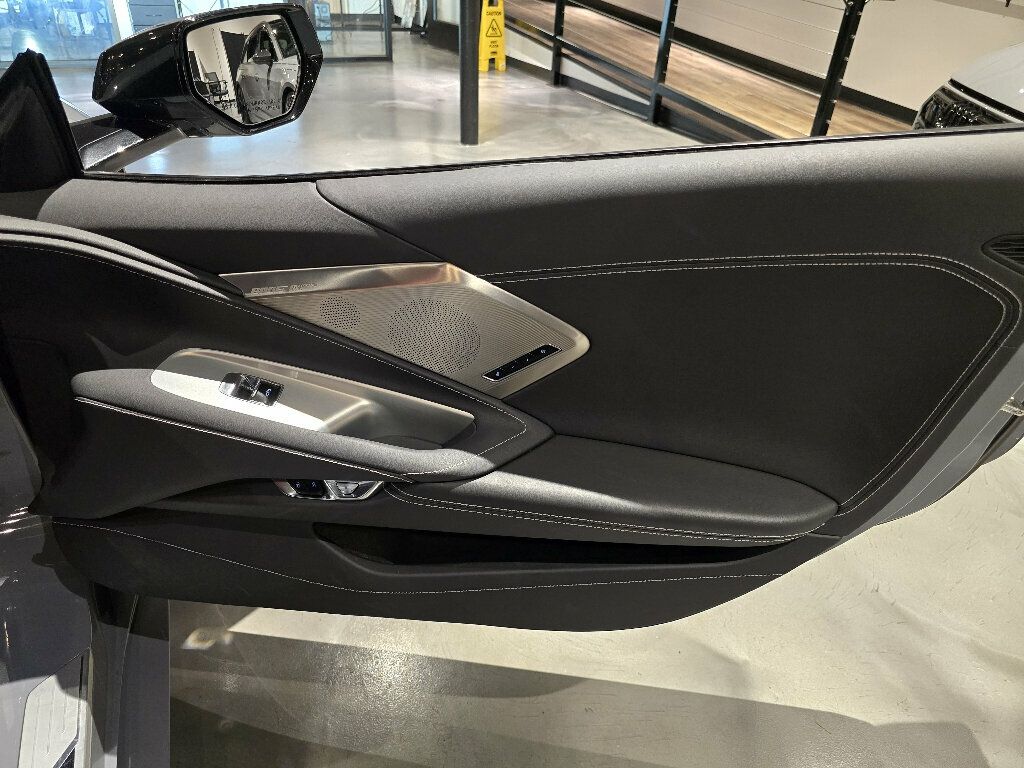 2024 Chevrolet Corvette LocalTrade/2LT/LaneKeepAssist/HeadUpDisplay/RemoteStart/HtdSeats - 23092994 - 23