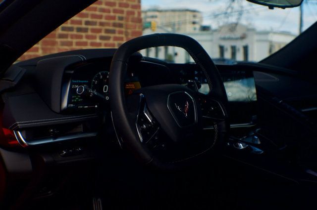 2024 Chevrolet Corvette LocalTrade/2LT/Stingray/Heated&CooledSeats/BlindZoneAlert/NAV - 22988875 - 24