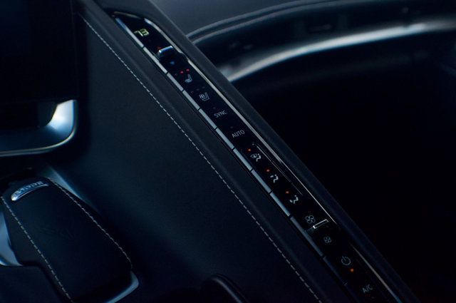 2024 Chevrolet Corvette LocalTrade/2LT/Stingray/Heated&CooledSeats/BlindZoneAlert/NAV - 22988875 - 34