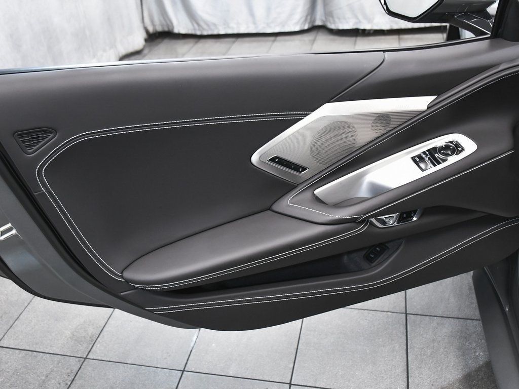 2024 Chevrolet Corvette Stingray 3LT photo 11