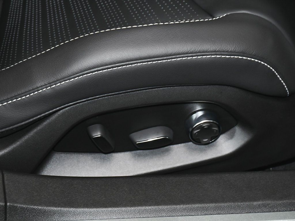 2024 Chevrolet Corvette Stingray 3LT photo 48