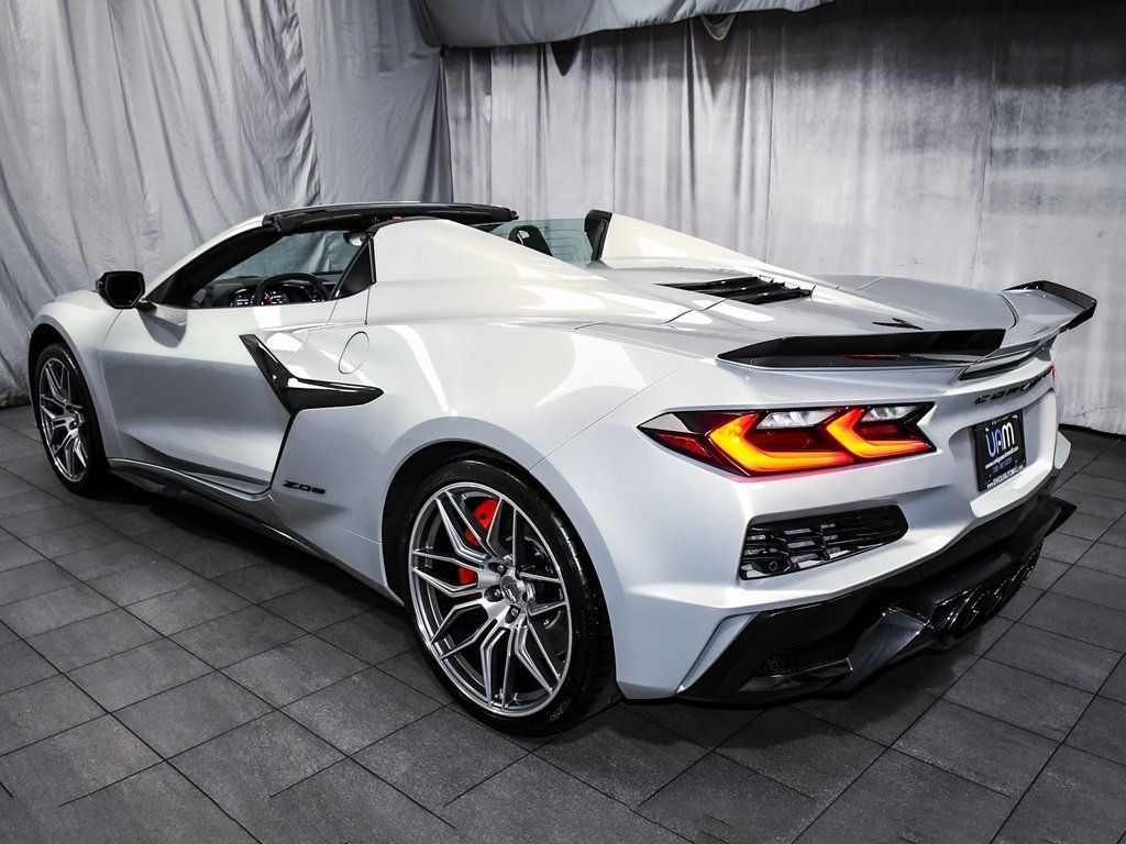2024 Chevrolet Corvette Z06 2LZ Convertible photo 4