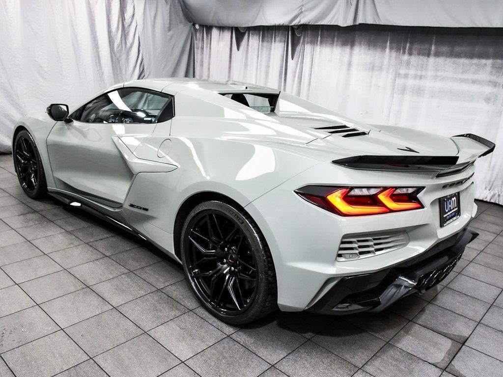 2024 Chevrolet Corvette Z06 3LZ Convertible photo 4