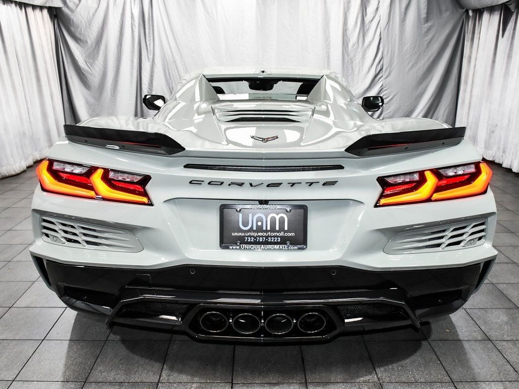 2024 Chevrolet Corvette Z06 3LZ Convertible photo 5
