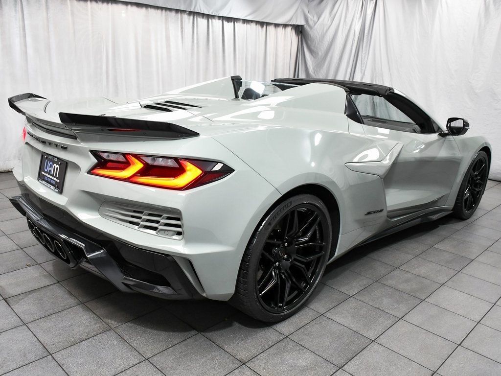 2024 Chevrolet Corvette Z06 3LZ Convertible photo 6