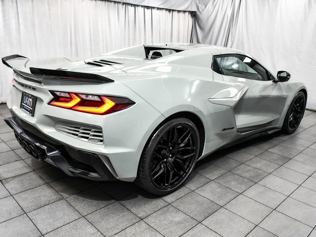 2024 Chevrolet Corvette Z06 3LZ Convertible photo 7