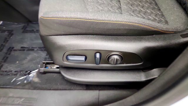 2024 Chevrolet Equinox AWD 4dr LT w/ Power Sunroof and Safety & Infotainment Package - 23034672 - 11