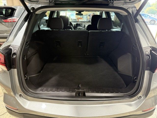 2024 Chevrolet Equinox photo 32