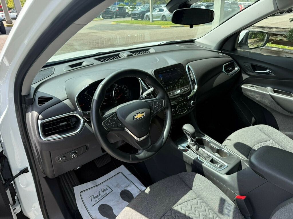 2024 Chevrolet Equinox photo 3
