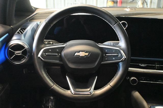 2024 Chevrolet Equinox EV 4dr LT w/2LT - 23069702 - 11