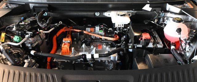 2024 Chevrolet Equinox EV 4dr LT w/2LT - 23069702 - 18