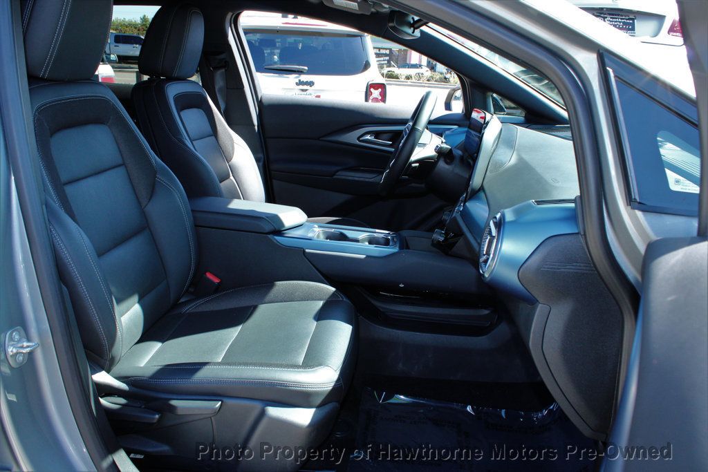 Chevrolet Equinox photo 18